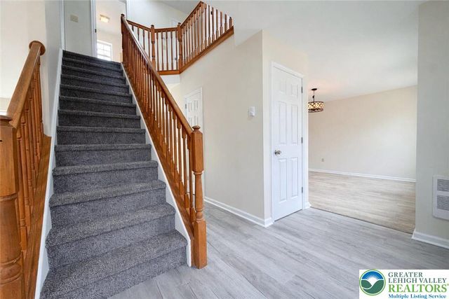 94 Oneida Trail, Penn Forest Twp, PA 18210