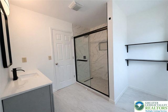 94 Oneida Trail, Penn Forest Twp, PA 18210