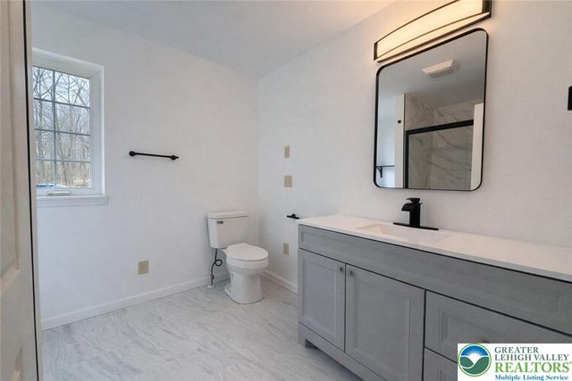 94 Oneida Trail, Penn Forest Twp, PA 18210