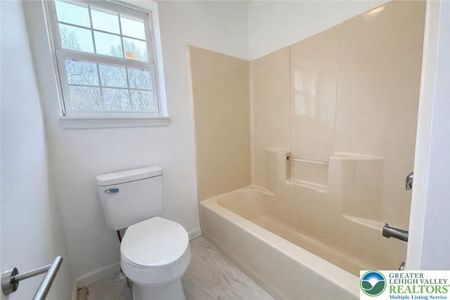 94 Oneida Trail, Penn Forest Twp, PA 18210