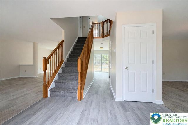 94 Oneida Trail, Penn Forest Twp, PA 18210