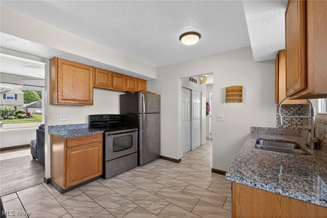 980 E 347th Street, Eastlake, OH 44095