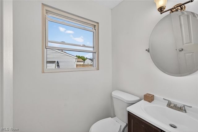 980 E 347th Street, Eastlake, OH 44095