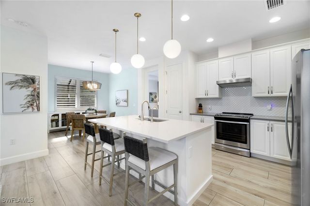 14571 Topsail DR, Naples, FL 34114