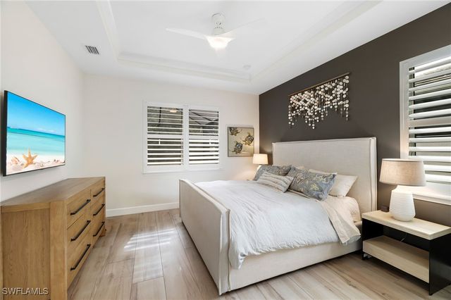 14571 Topsail DR, Naples, FL 34114