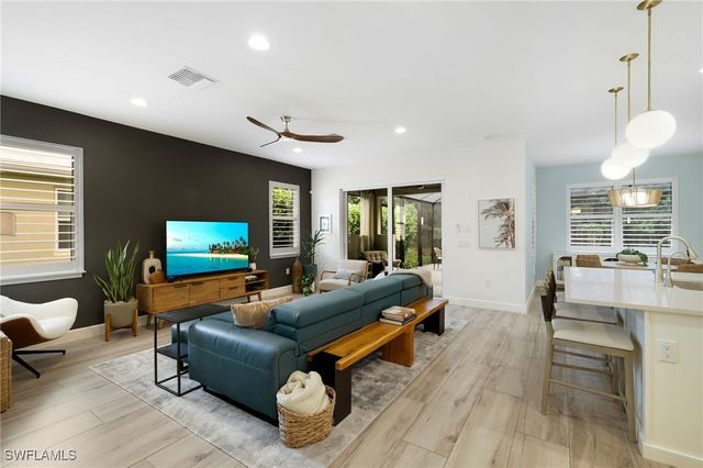 14571 Topsail DR, Naples, FL 34114