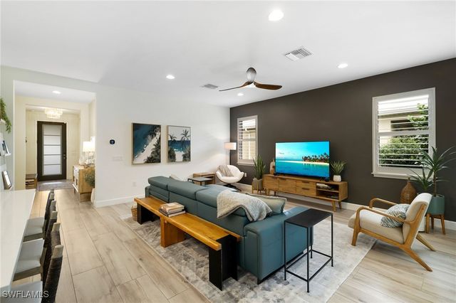 14571 Topsail DR, Naples, FL 34114