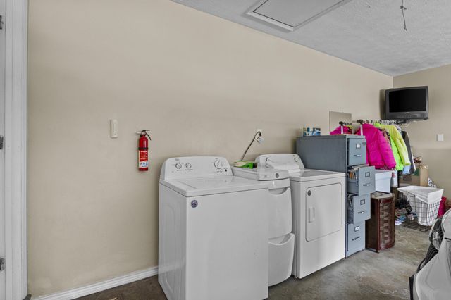 18 Casa Landa Way, Winchester, KY 40391