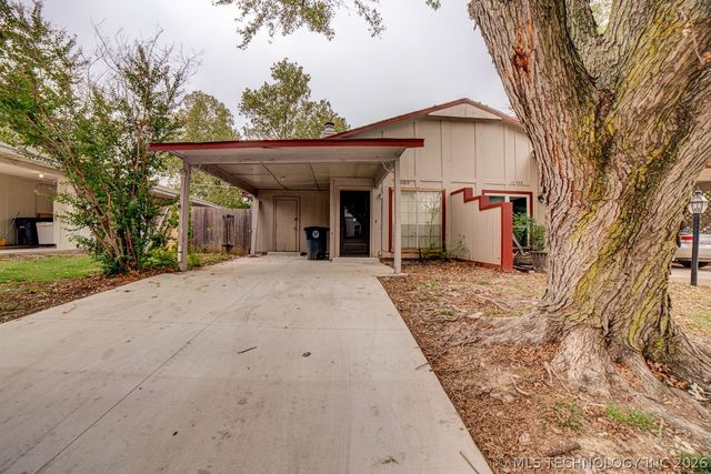 10912 E 16th Street, Tulsa, OK 74128