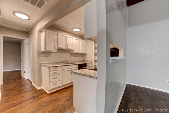 10912 E 16th Street, Tulsa, OK 74128