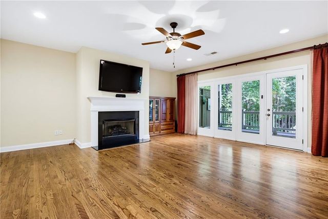 2318 Saint Davids Square NW 14, Kennesaw, GA 30152