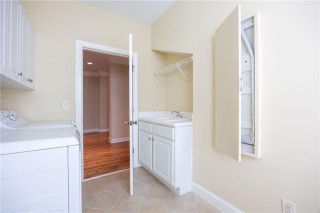 2318 Saint Davids Square NW 14, Kennesaw, GA 30152