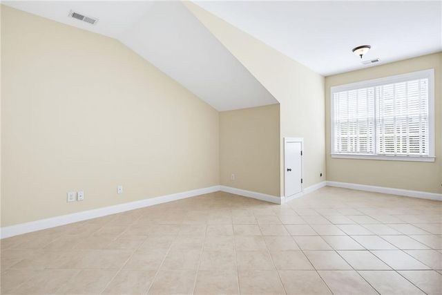 2318 Saint Davids Square NW 14, Kennesaw, GA 30152