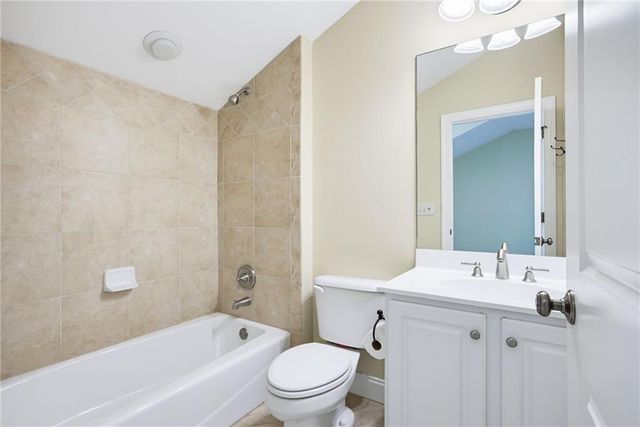 2318 Saint Davids Square NW 14, Kennesaw, GA 30152