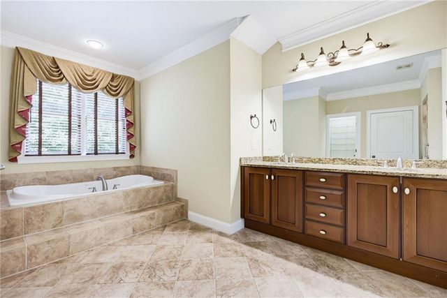 2318 Saint Davids Square NW 14, Kennesaw, GA 30152