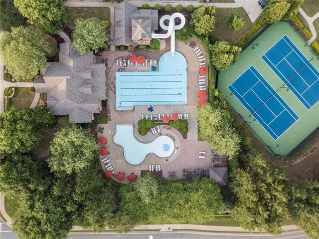 2318 Saint Davids Square NW 14, Kennesaw, GA 30152