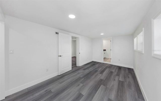 360 57TH STREET N, St Petersburg, FL 33710
