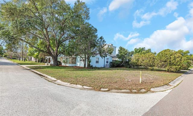 360 57TH STREET N, St Petersburg, FL 33710