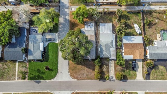 360 57TH STREET N, St Petersburg, FL 33710