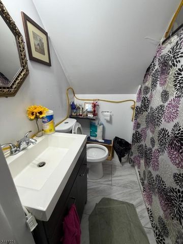 393 Madison Ave 3, Paterson City, NJ 07524