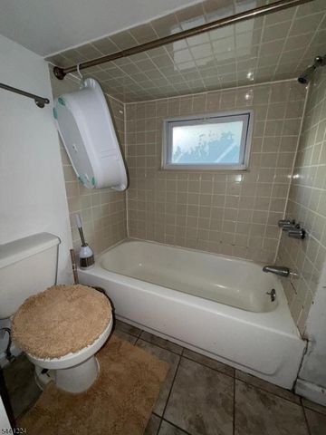 393 Madison Ave 3, Paterson City, NJ 07524
