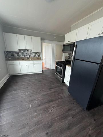 393 Madison Ave 3, Paterson City, NJ 07524