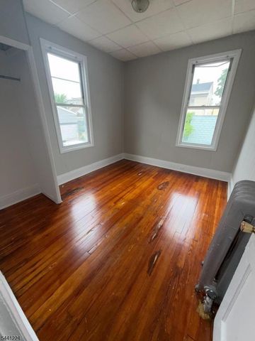 393 Madison Ave 3, Paterson City, NJ 07524