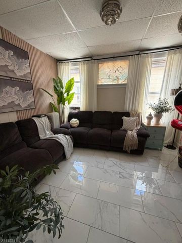393 Madison Ave 3, Paterson City, NJ 07524