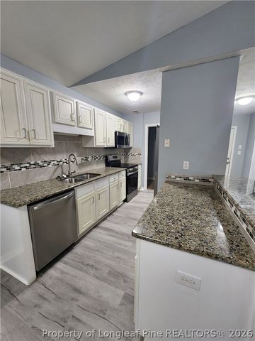 505 MEADOWLAND Court 9, Fayetteville, NC 28348