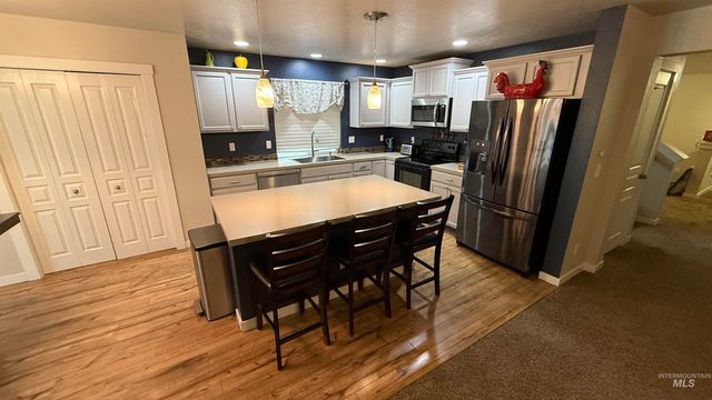 993 S Kalahari Ave, Kuna, ID 83634