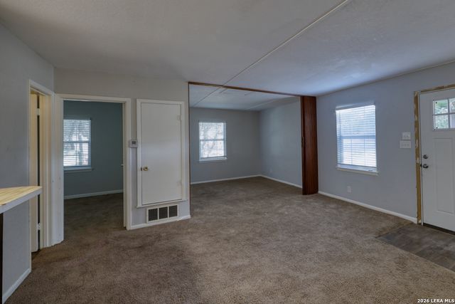 1352 Linda, Canyon Lake, TX 78133