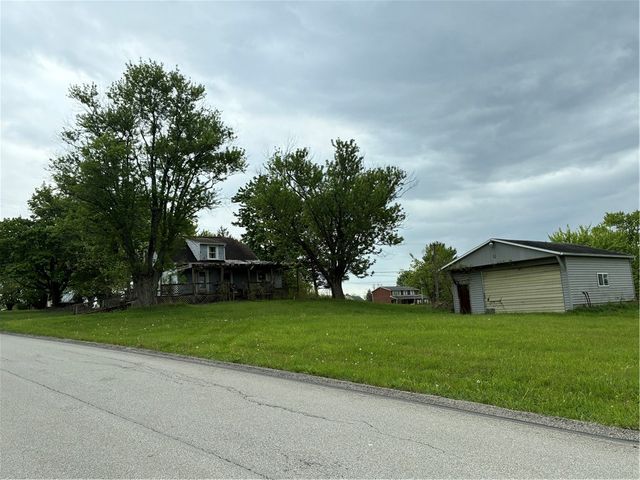 105 Lentz Rd, Unity Twp, PA 15650