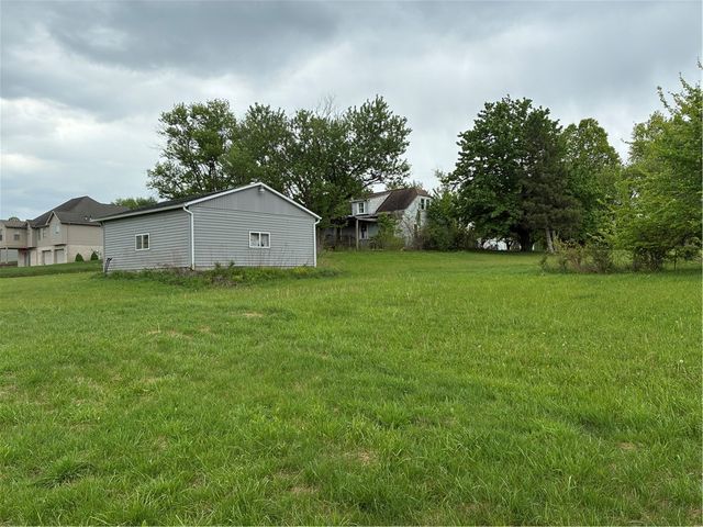 105 Lentz Rd, Unity Twp, PA 15650