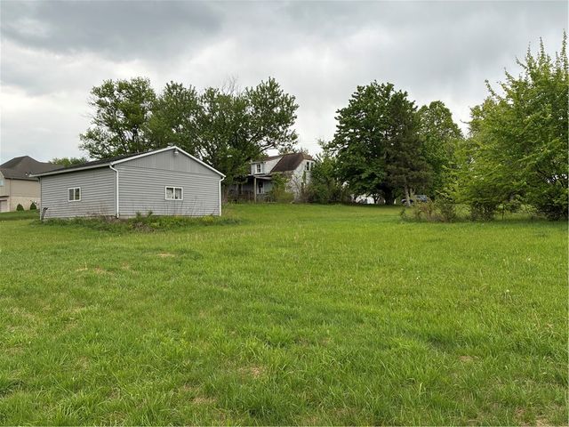 105 Lentz Rd, Unity Twp, PA 15650