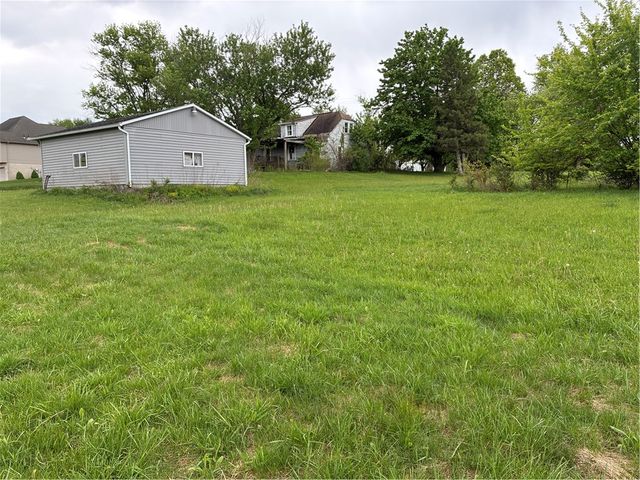 105 Lentz Rd, Unity Twp, PA 15650