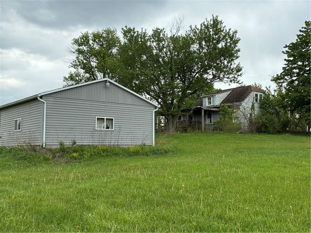105 Lentz Rd, Unity Twp, PA 15650