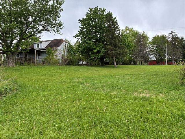 105 Lentz Rd, Unity Twp, PA 15650