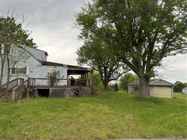 105 Lentz Rd, Unity Twp, PA 15650