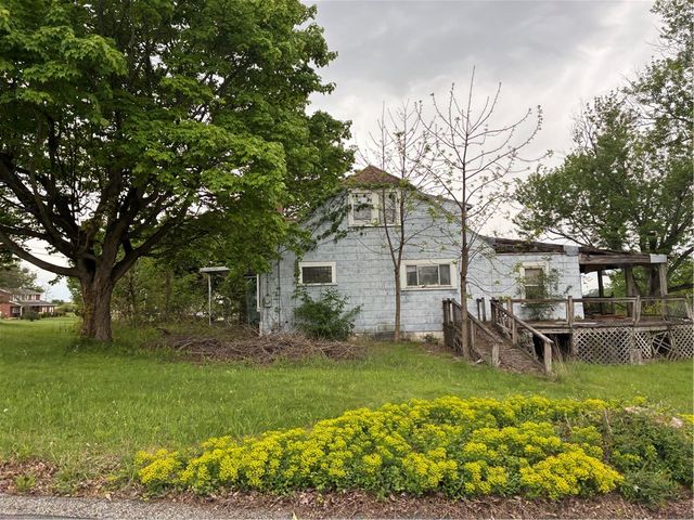 105 Lentz Rd, Unity Twp, PA 15650