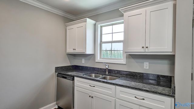 16769 Newby Chapel Road 12, Athens, AL 35613