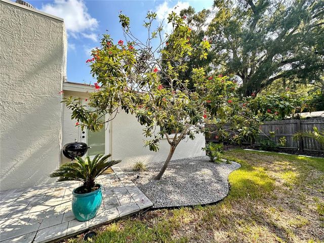 1503 EDNA AVE NW, Largo, FL 33770
