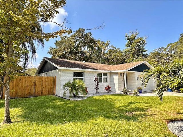 1503 EDNA AVE NW, Largo, FL 33770