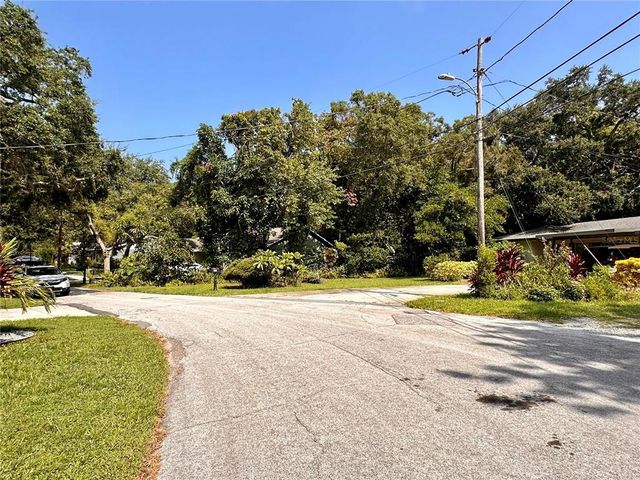 1503 EDNA AVE NW, Largo, FL 33770