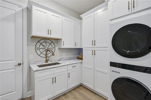 15848 Triesta LN, Naples, FL 34114