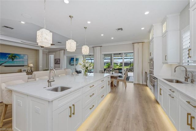 15848 Triesta LN, Naples, FL 34114