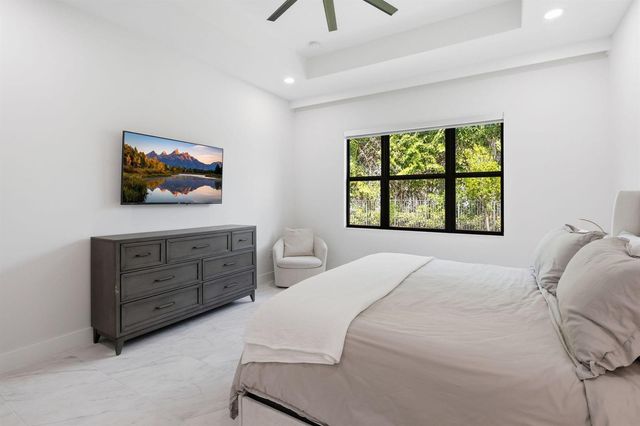 8544 Apple Falls Lane, Boca Raton, FL 33496
