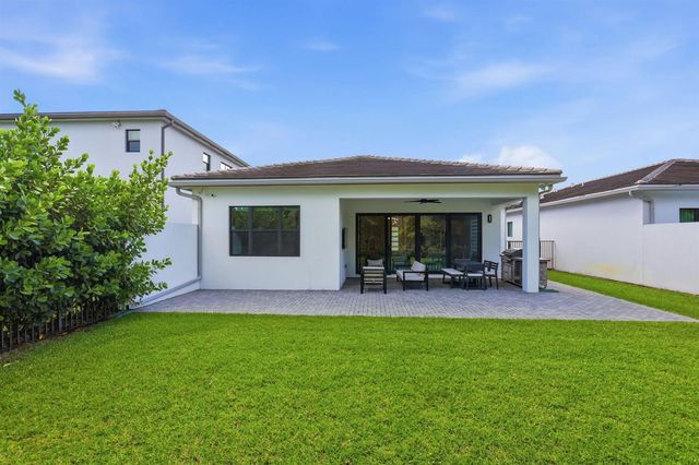 8544 Apple Falls Lane, Boca Raton, FL 33496