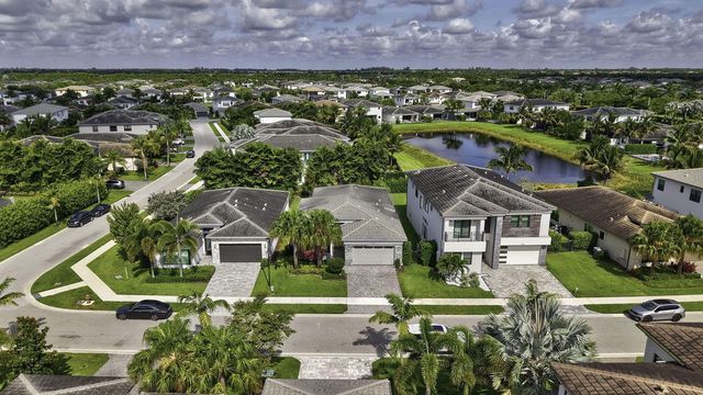 8544 Apple Falls Lane, Boca Raton, FL 33496