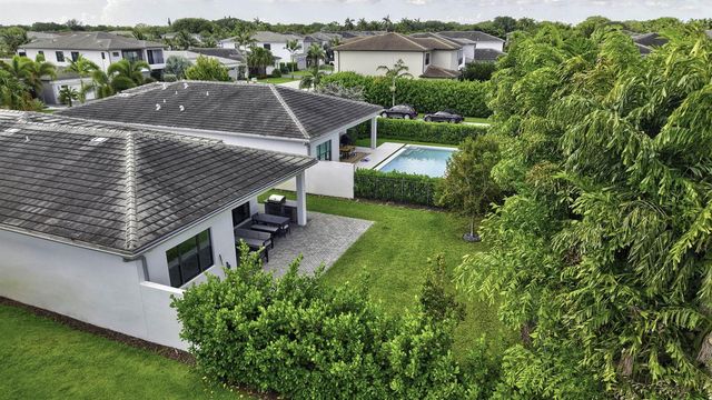 8544 Apple Falls Lane, Boca Raton, FL 33496