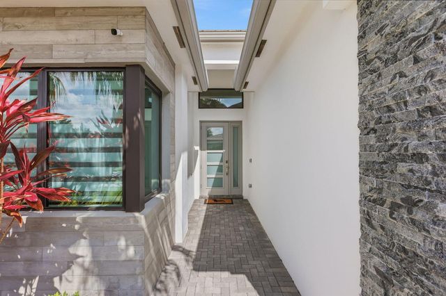 8544 Apple Falls Lane, Boca Raton, FL 33496
